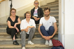 Michelle Koch, Lia Sudermann, Bojana Bregar & Dominik Tschütscher / Foto: Astrid Pichler  © dotdotdot