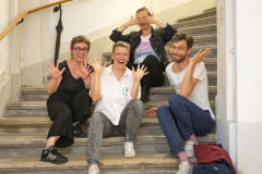 Michelle Koch, Lia Sudermann, Bojana Bregar & Dominik Tschütscher / Foto: Astrid Pichler  © dotdotdot Michelle Koch, Lia Sudermann, Bojana Bregar & Dominik Tschütscher / Foto: Astrid Pichler  © dotdotdot