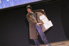 Performance: Pam Eden / Foto: Peter Grießer © dotdotdot