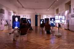 Ausstellungsansicht »Man will uns ans Leben« / Foto: Astrid Pichler © dotdotdot