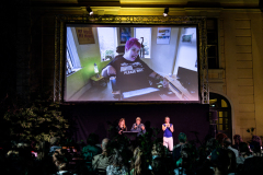 Werkseinführung: Eva Egermann, Cordula Thym & Karin Moser (ÖGS-Dolmetschung) / Foto: Astrid Pichler © dotdotdot